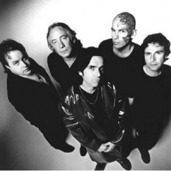 LET IT BE (Marillion, 2000)