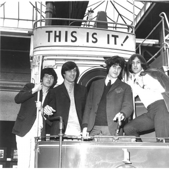 TIRED OF WAITING FOR YOU (The Kinks, Kinda Kinks, 1965)